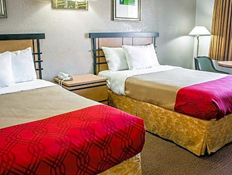 Double Room with Two Double Beds - Non-Smoking