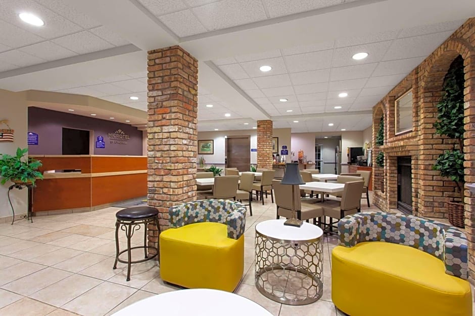 Microtel Inn and Suites by Wyndham - Lady Lake/ The Villages