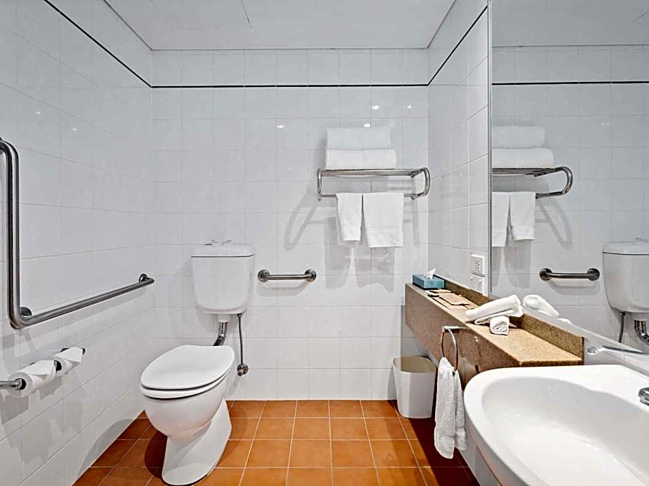 Novotel Canberra