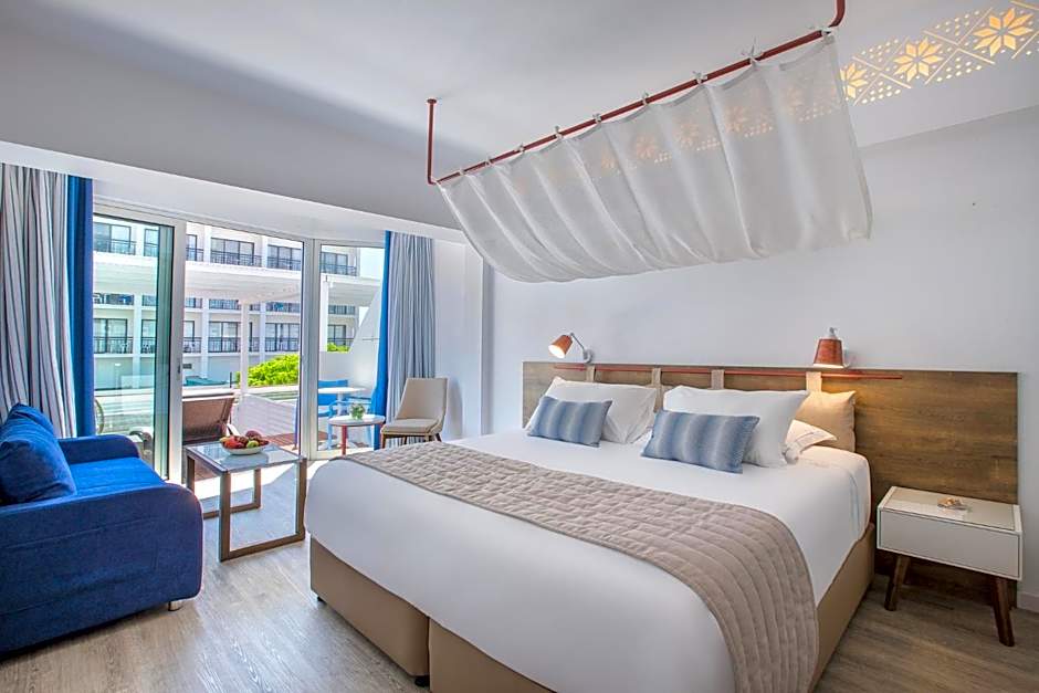 Lordos Beach Hotel & Spa