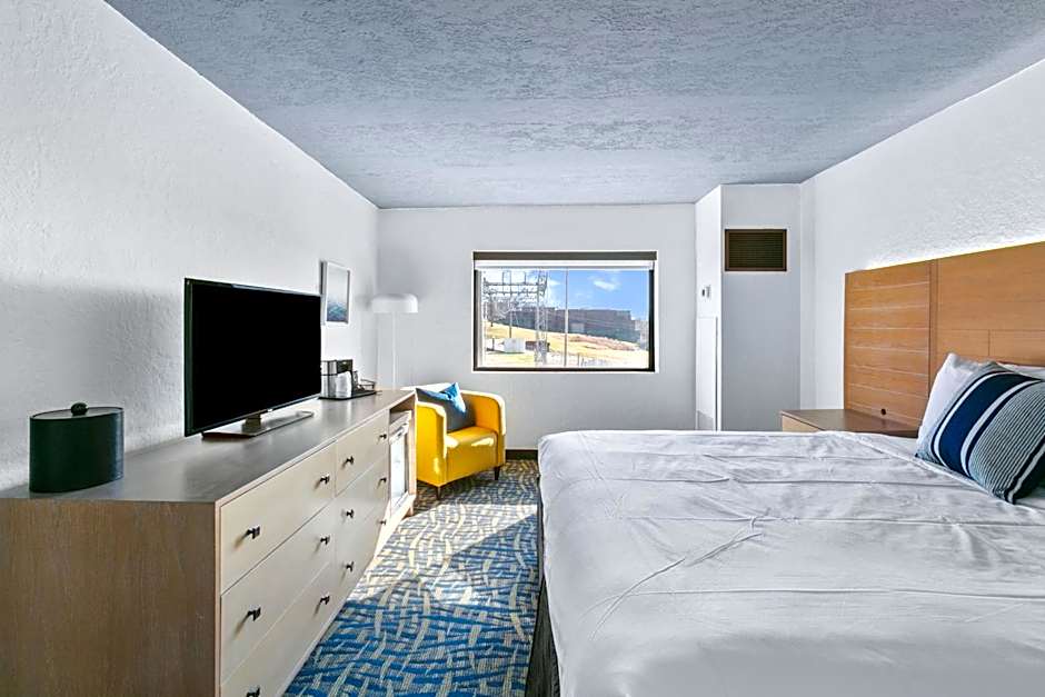 Mulberry, a Wyndham Hotel