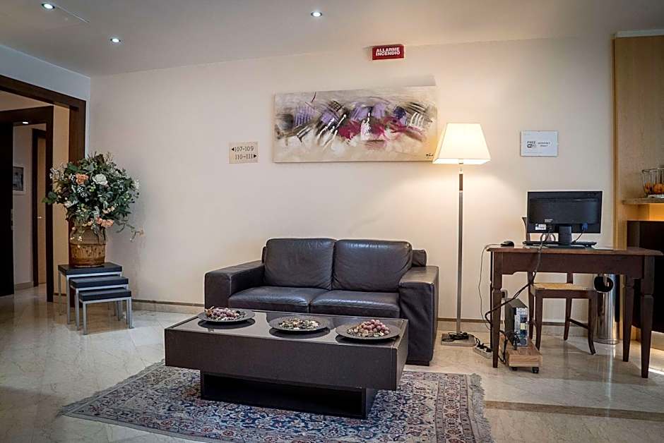 Suites & Residence Hotel