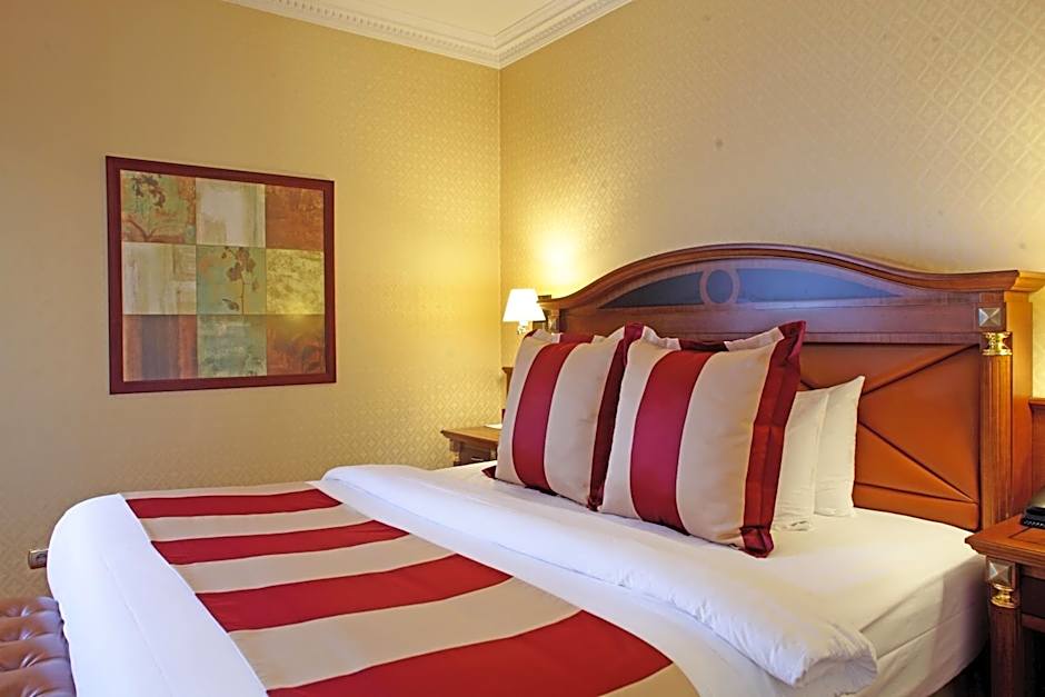 Crowne Plaza Hotel Minsk