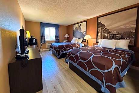 Queen Room with Two Queen Beds - Non-Smoking