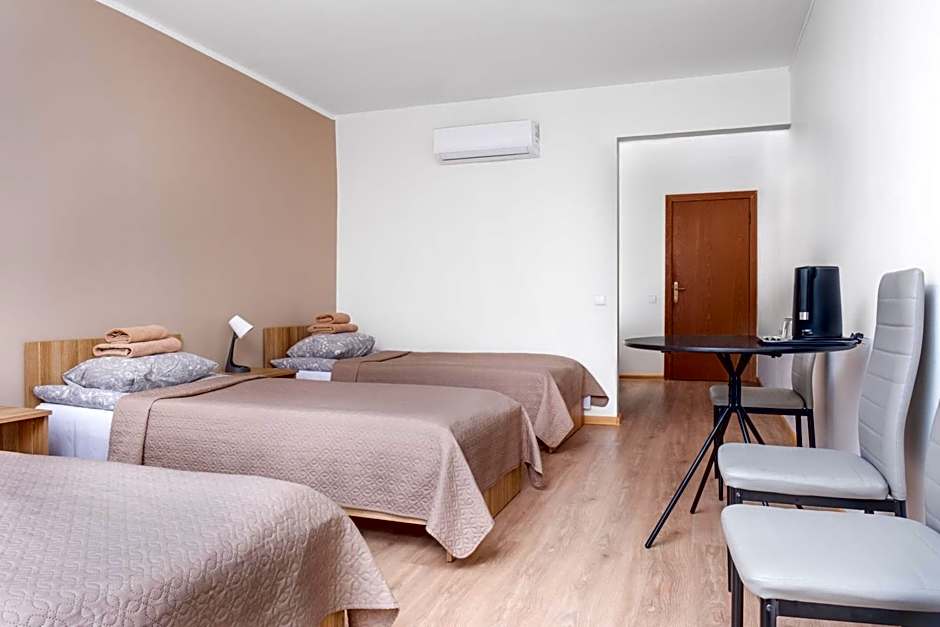 KAUNO JACHTKLUBAS Baltosios Burės