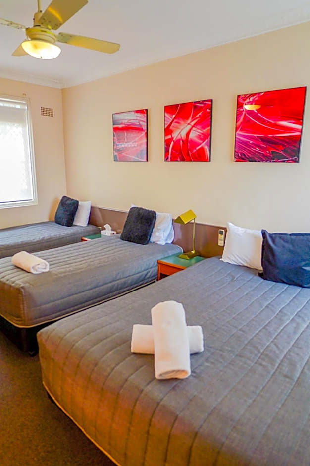 Abbotsleigh Motor Inn