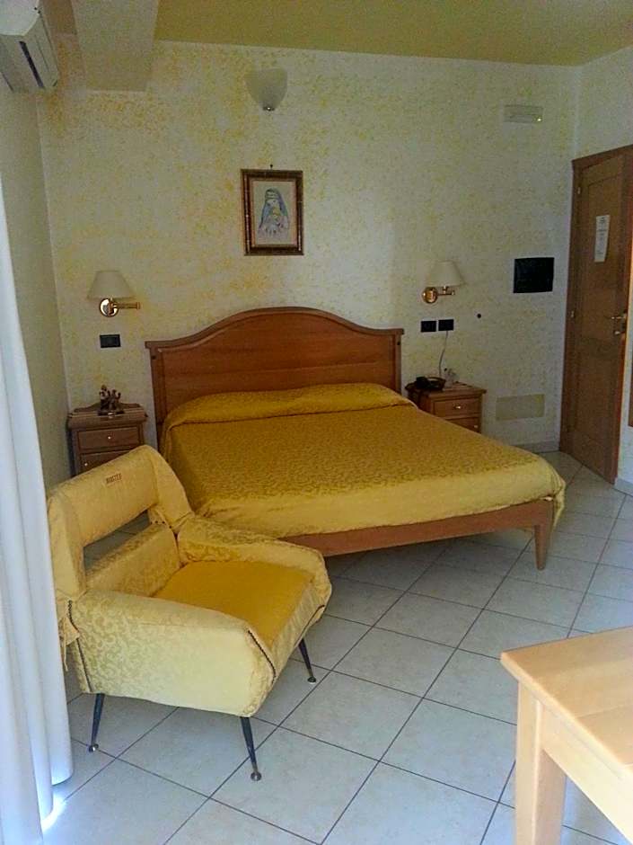 Hotel Mistef