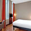 ibis Belfast Queens Quarter