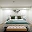 Luxury 2BR Duplex 5min to Central Park