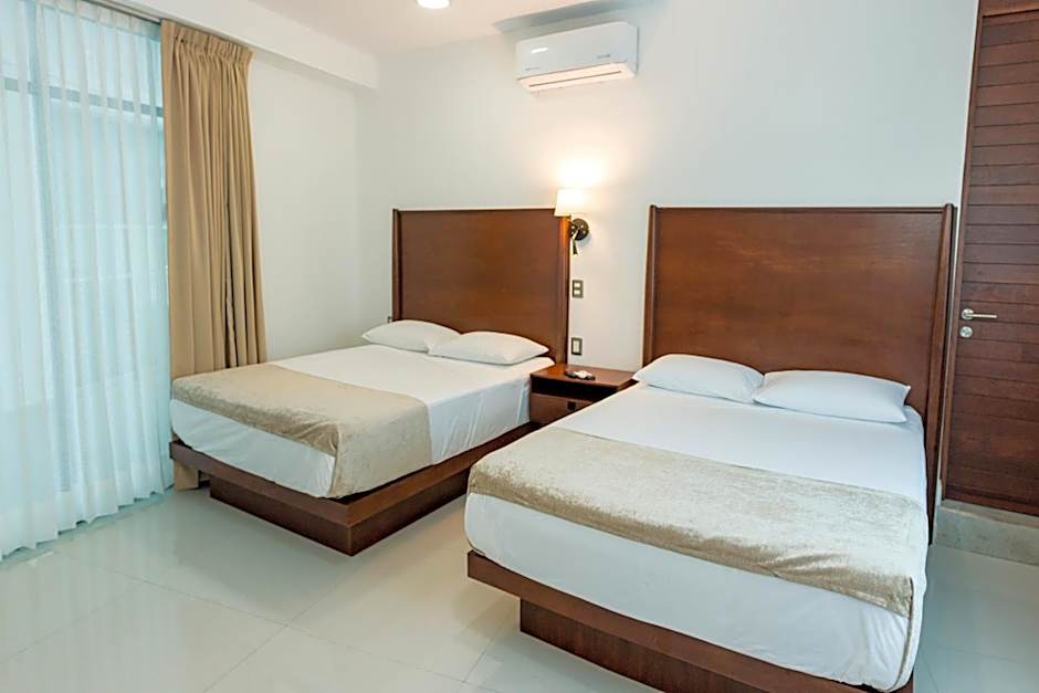 LA LOMA SUITES