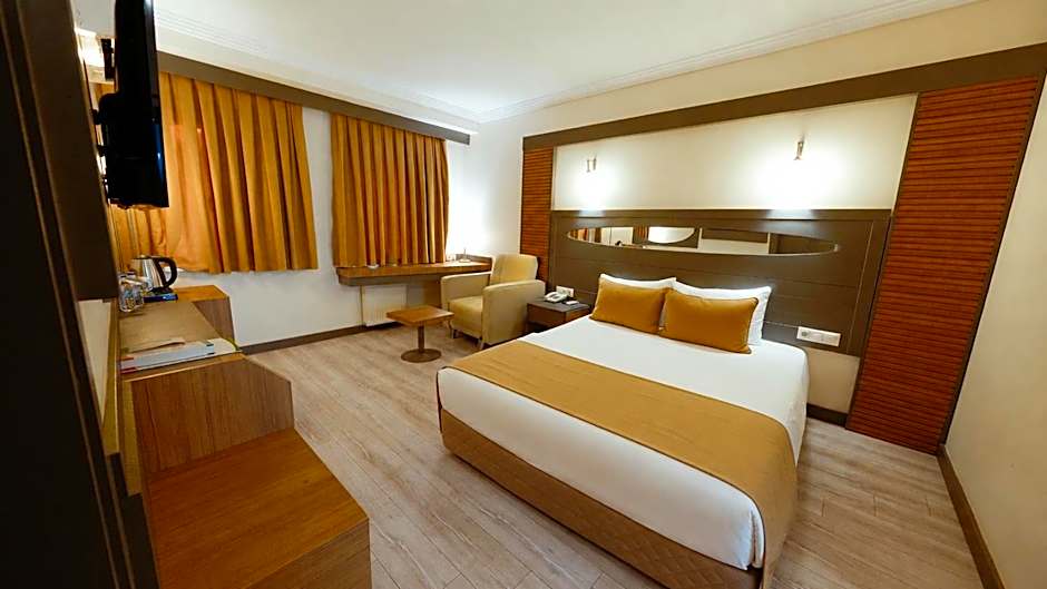 Lycus River Thermal Hotel