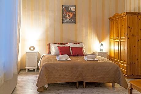 Large Double Room with City View