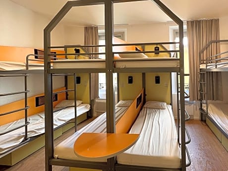 Bed in 8-Bed Male only Dormitory Room with shower and shared toilet