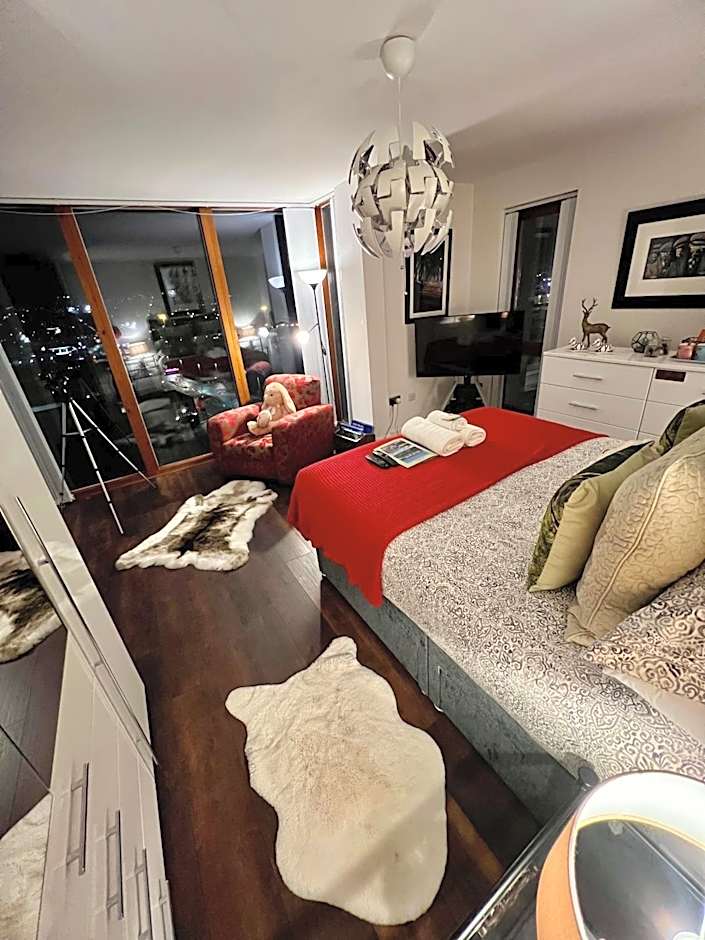 James Clow Bed & Breakfast & Apartments