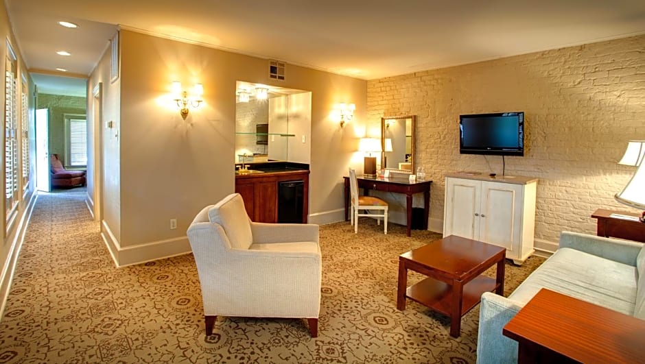 Dauphine Orleans Hotel