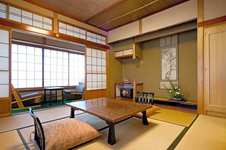 Japanese-Style Room with Shared Toilet