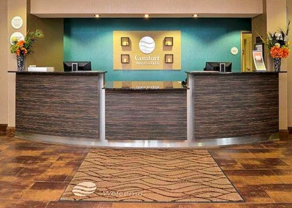 Holiday Inn Express & Suites Junction City