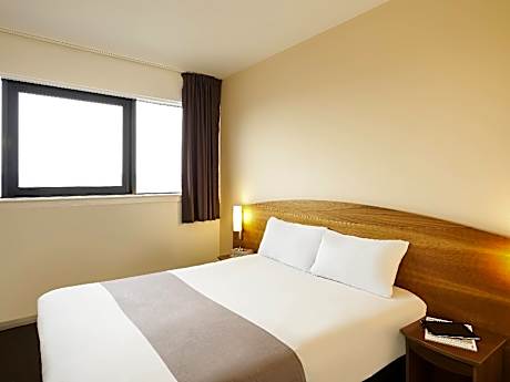 Family Room with 1 Double Bed and 1 Extra Bed