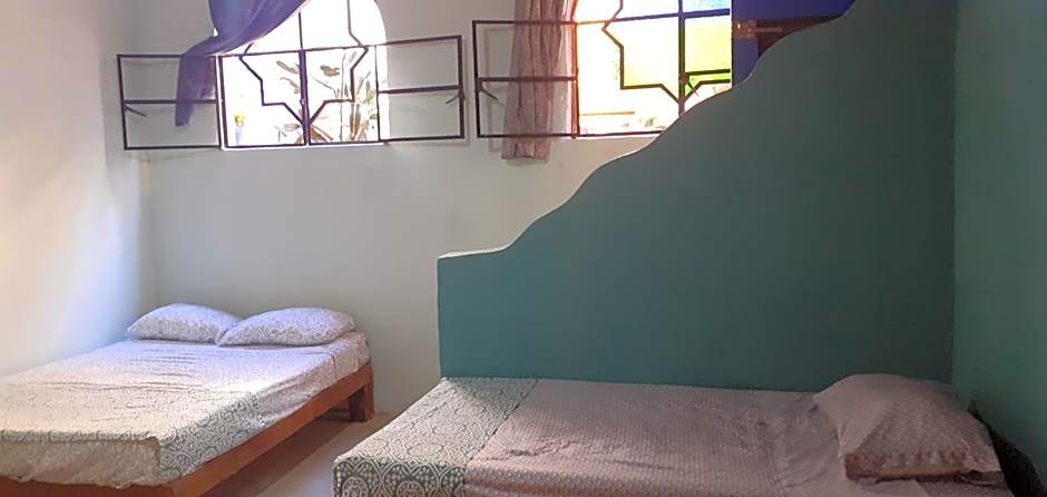 Riad Lola