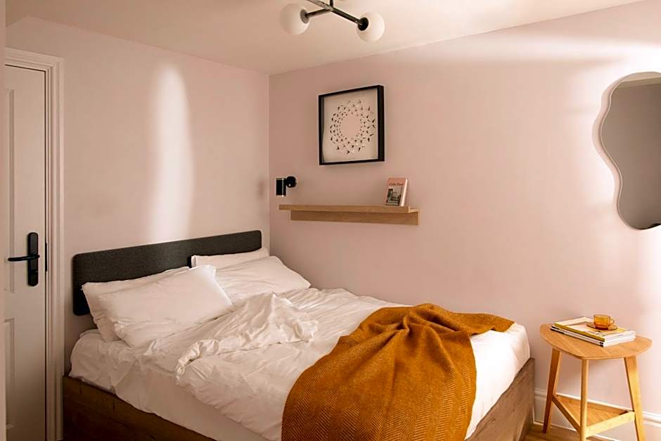 Bob W London Olympia