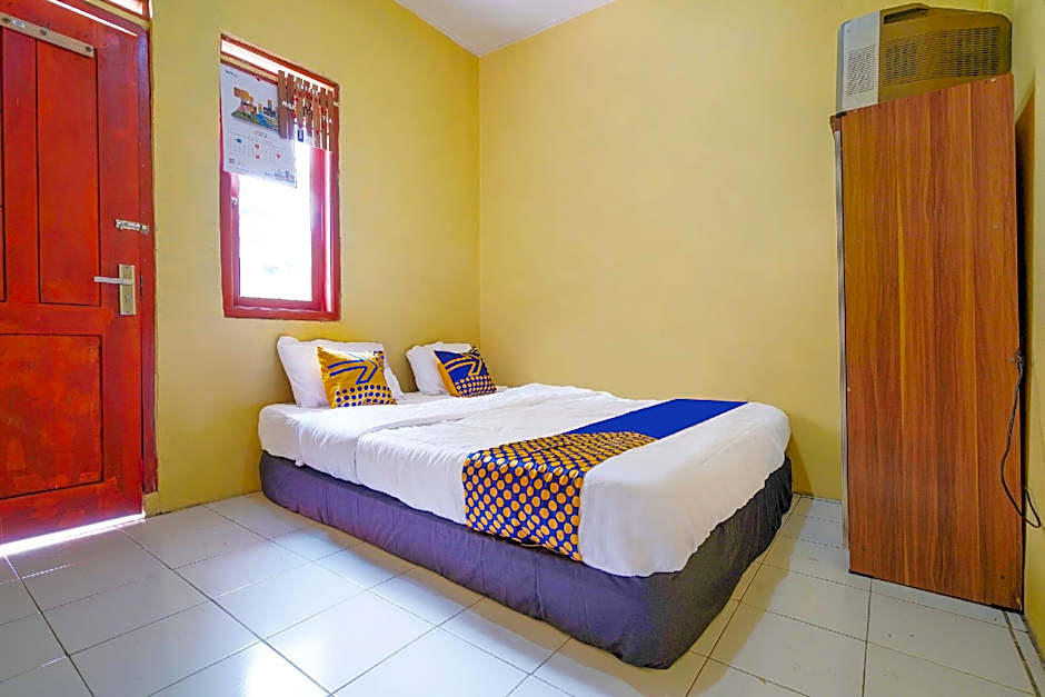 SPOT ON 91638 Anna Homestay Syariah