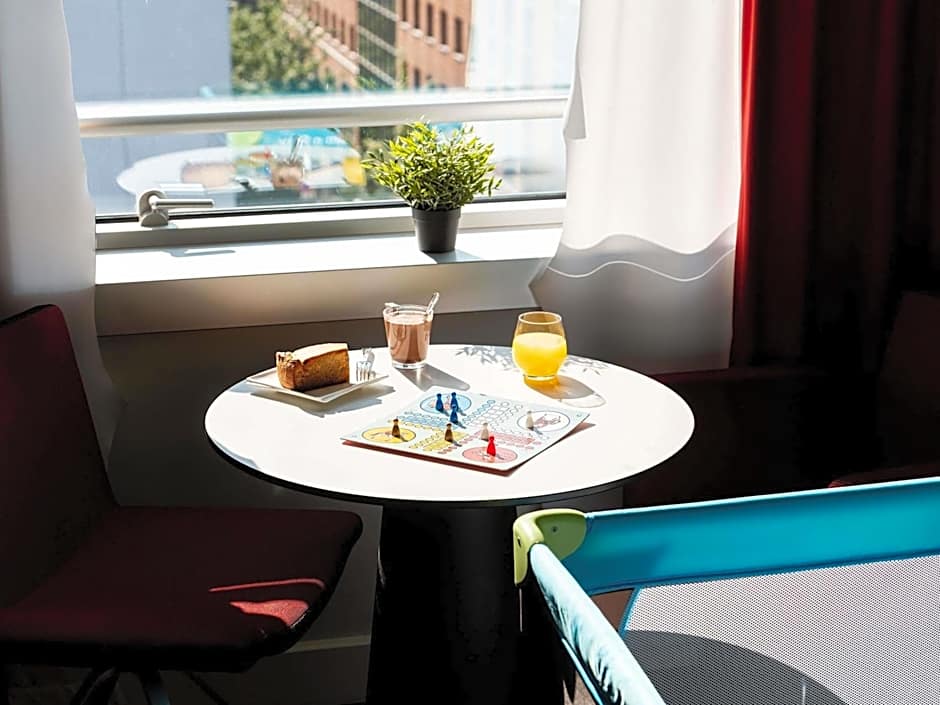 Mercure Paris La Défense Grande Arche Hotel