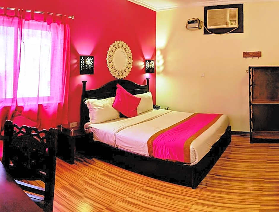 La Casa Hotel