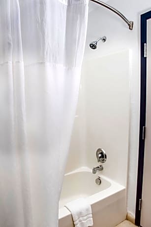 Queen Room with Two Queen Beds - Disability Access/Non-Smoking