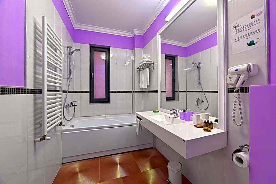 Tomis Garden Apartments Mamaia