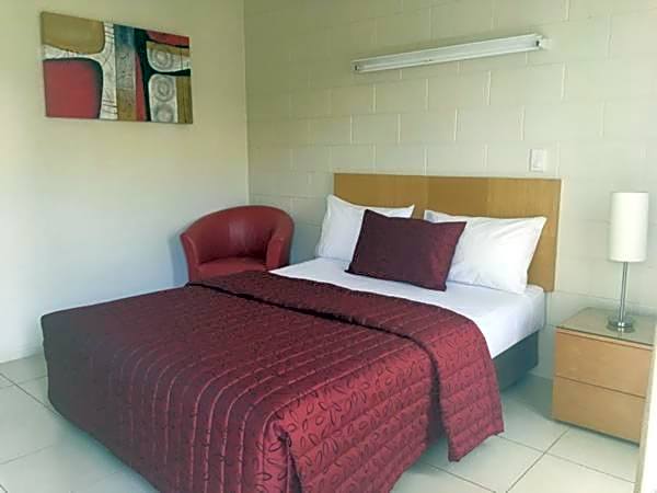 Collinsville Motel