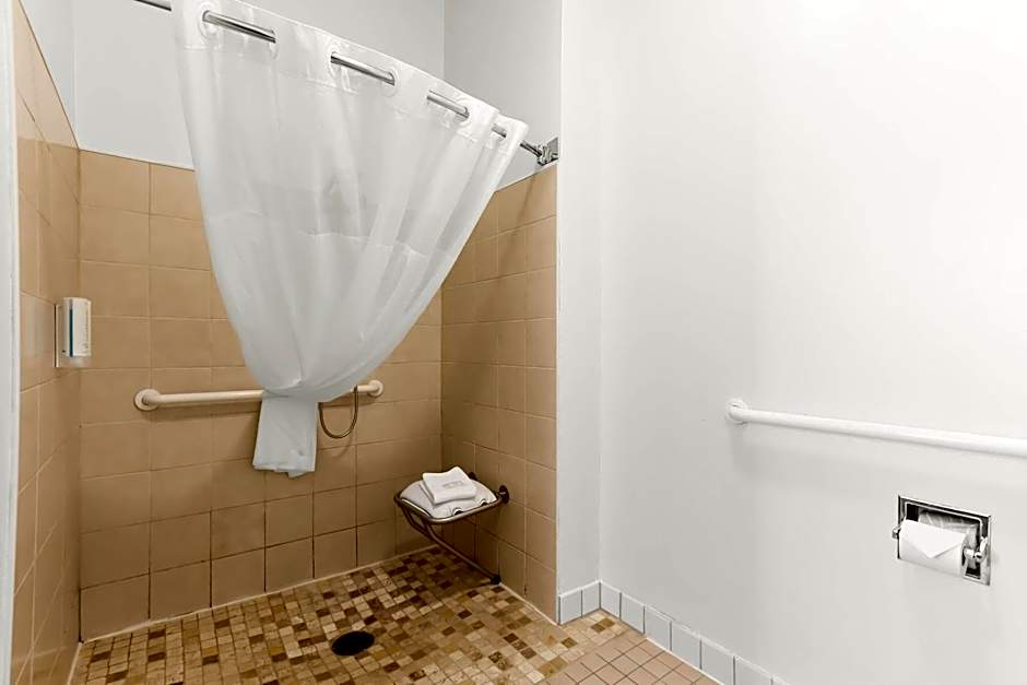 Clarion Suites Anchorage Downtown