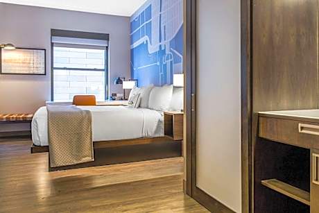 King Bed Non Smoking Room