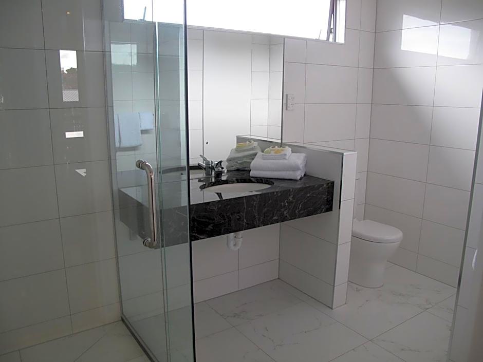 Auto Lodge Motor Inn