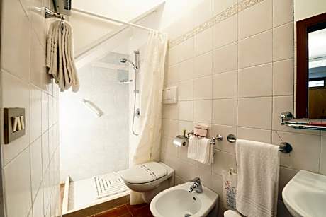 One-Bedroom Apartment - Separate Building