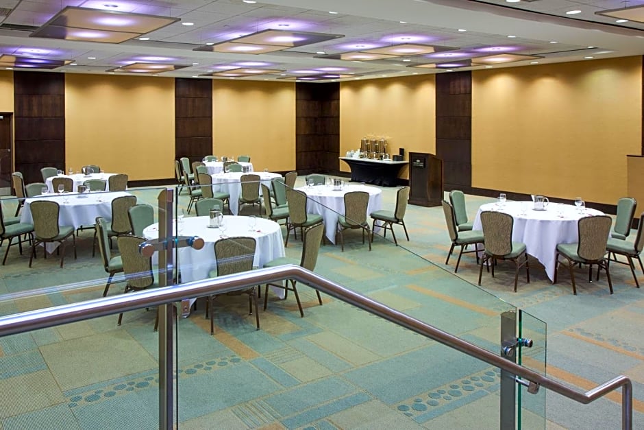 Crowne Plaza Hotel Glen Ellyn/Lombard By IHG