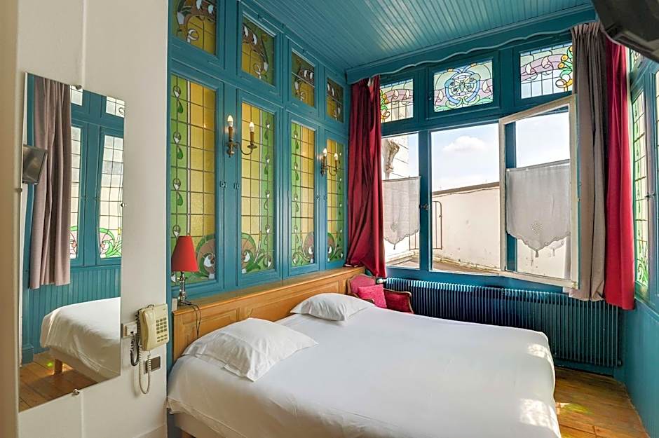 Photo 1 of 21 of BRIT HOTEL Notre Dame