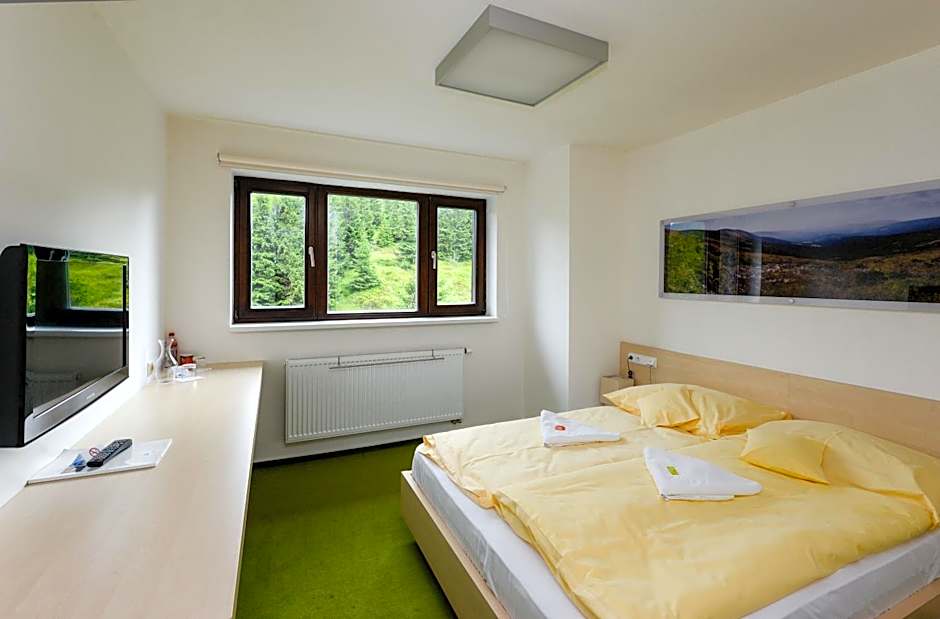 Horsky Hotel Friesovy Boudy