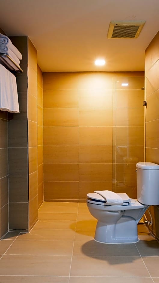 B2 Nakhon Si Thammarat Premier Hotel