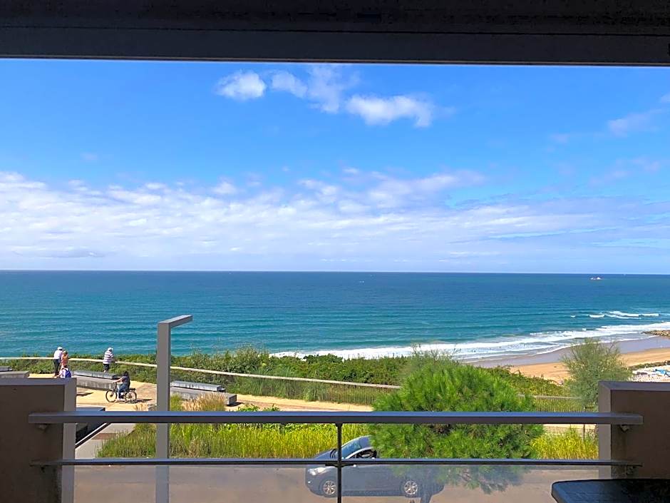Photo 1 of 7 of 1 Bedroom Apartment, Sea View