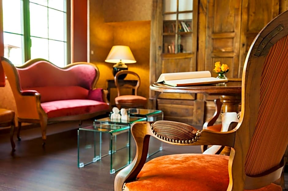 Logis Hotel La Breche De Roland