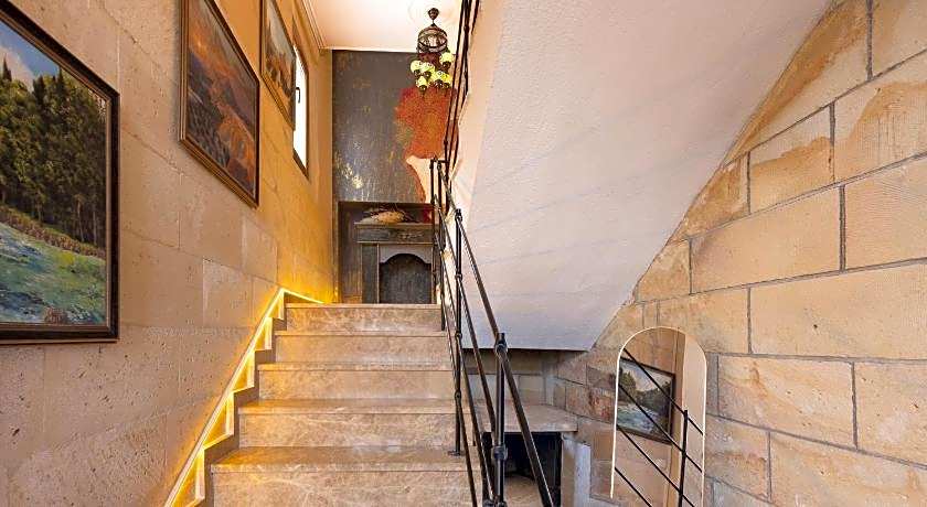 Yellow Stone House