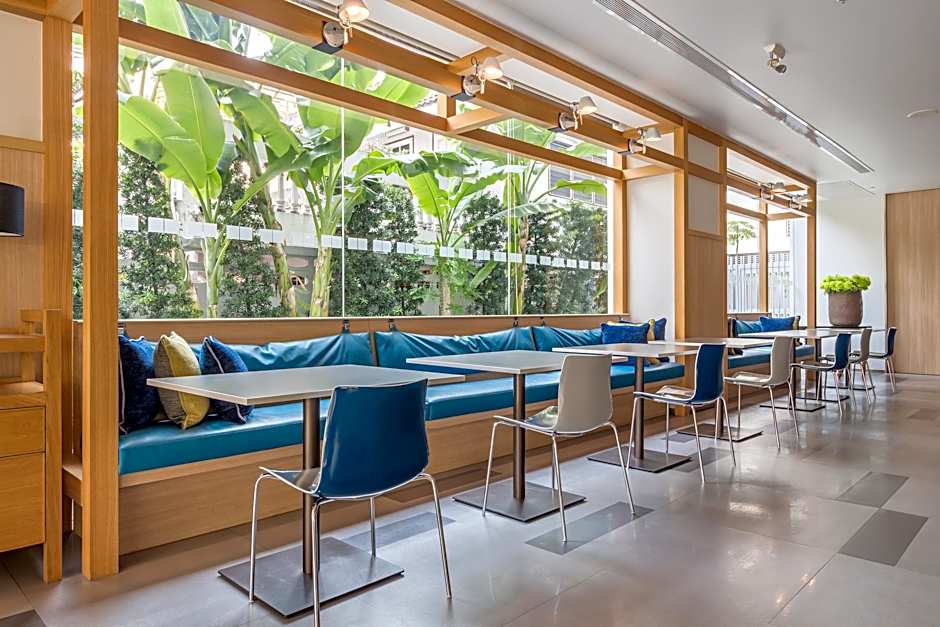 Holiday Inn Express Bangkok Sathorn By IHG