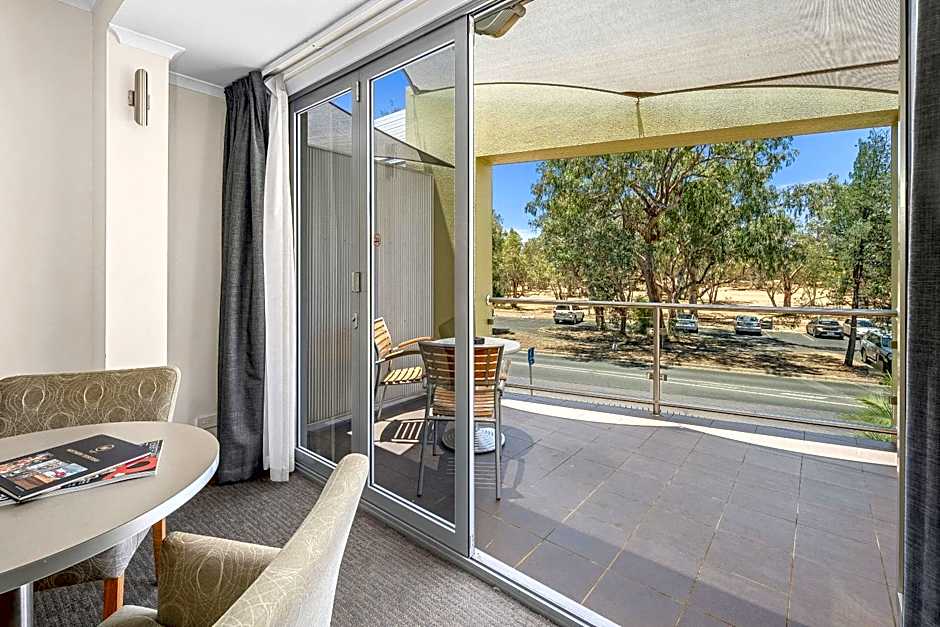 Stay at Alice Springs Hotel