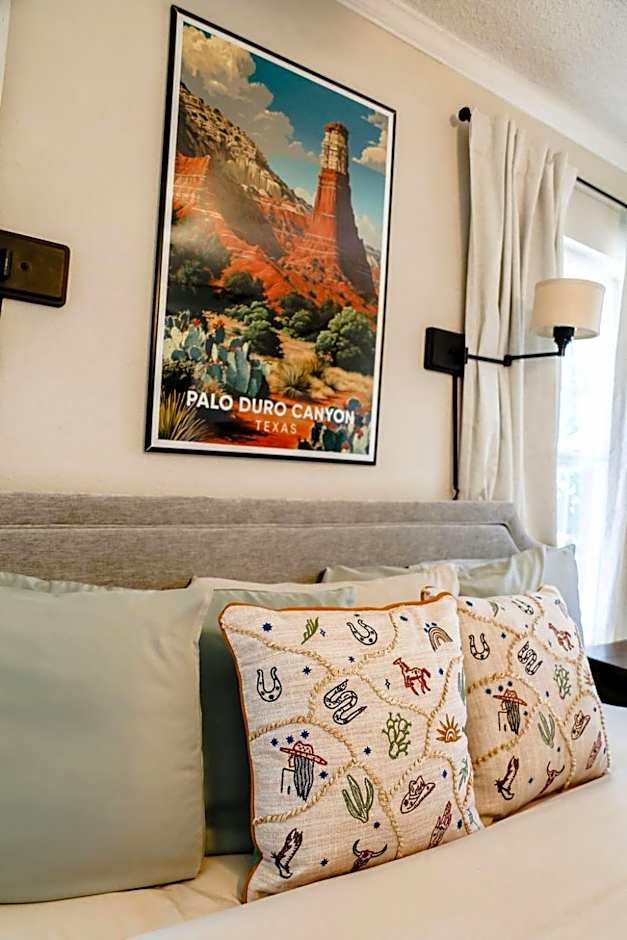 Woodrow House Bed & Breakfast