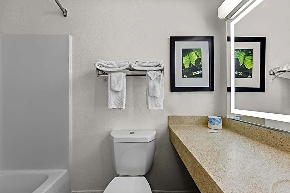 MainStay Suites Knoxville - Cedar Bluff