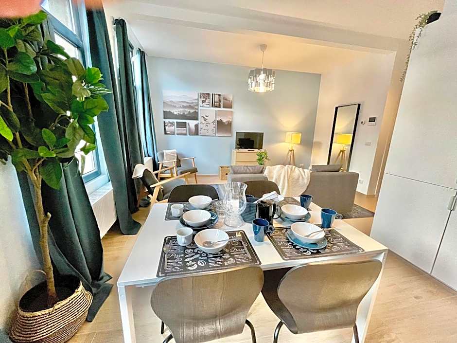 OneLuxStay near Fashion District