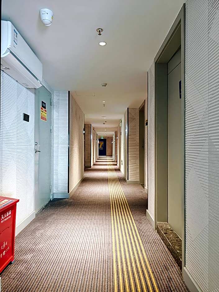 7 Days Hotel Shen zhen Luo hu Port East Gate International Trade Store