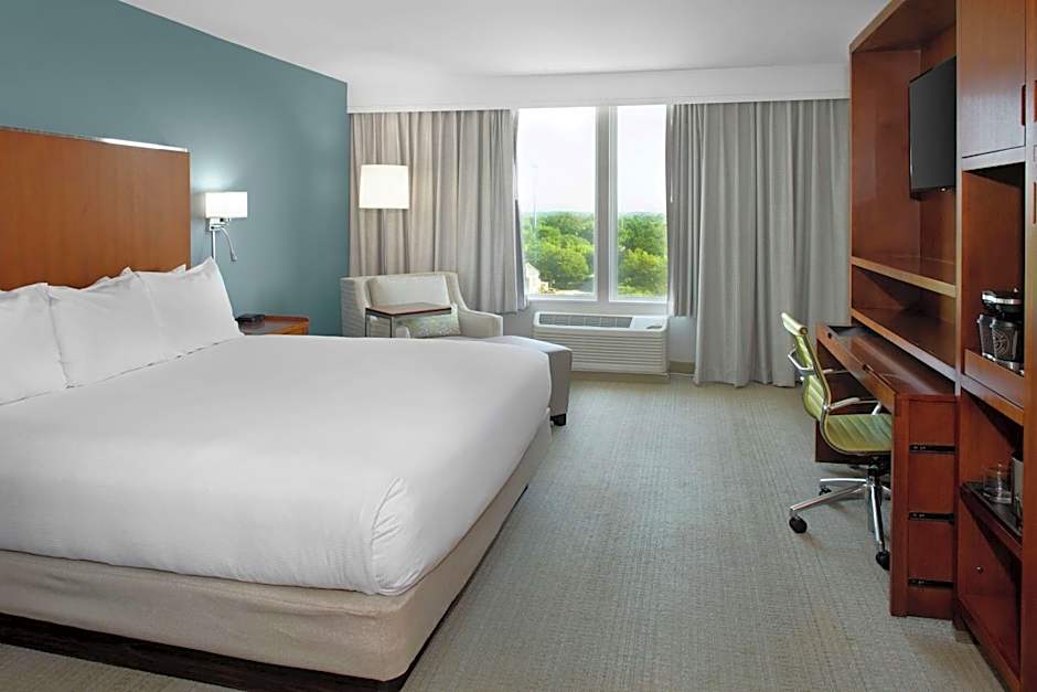 DoubleTree by Hilton Biloxi