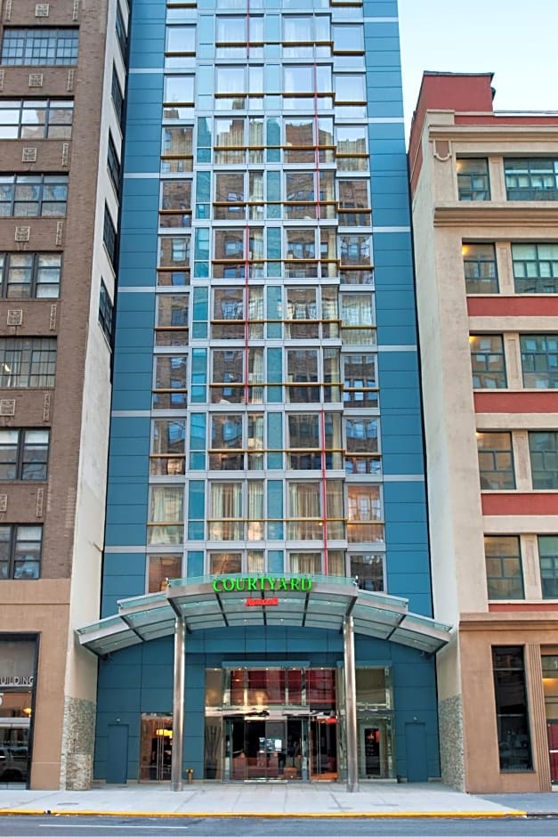 Courtyard by Marriott New York Manhattan / Soho