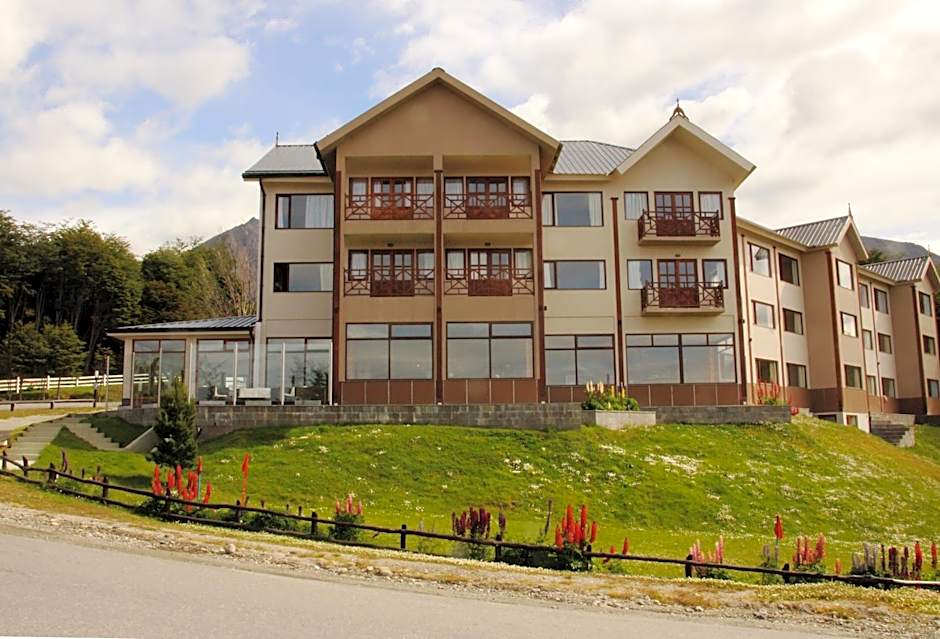 Altos Ushuaia Hotel & Resto
